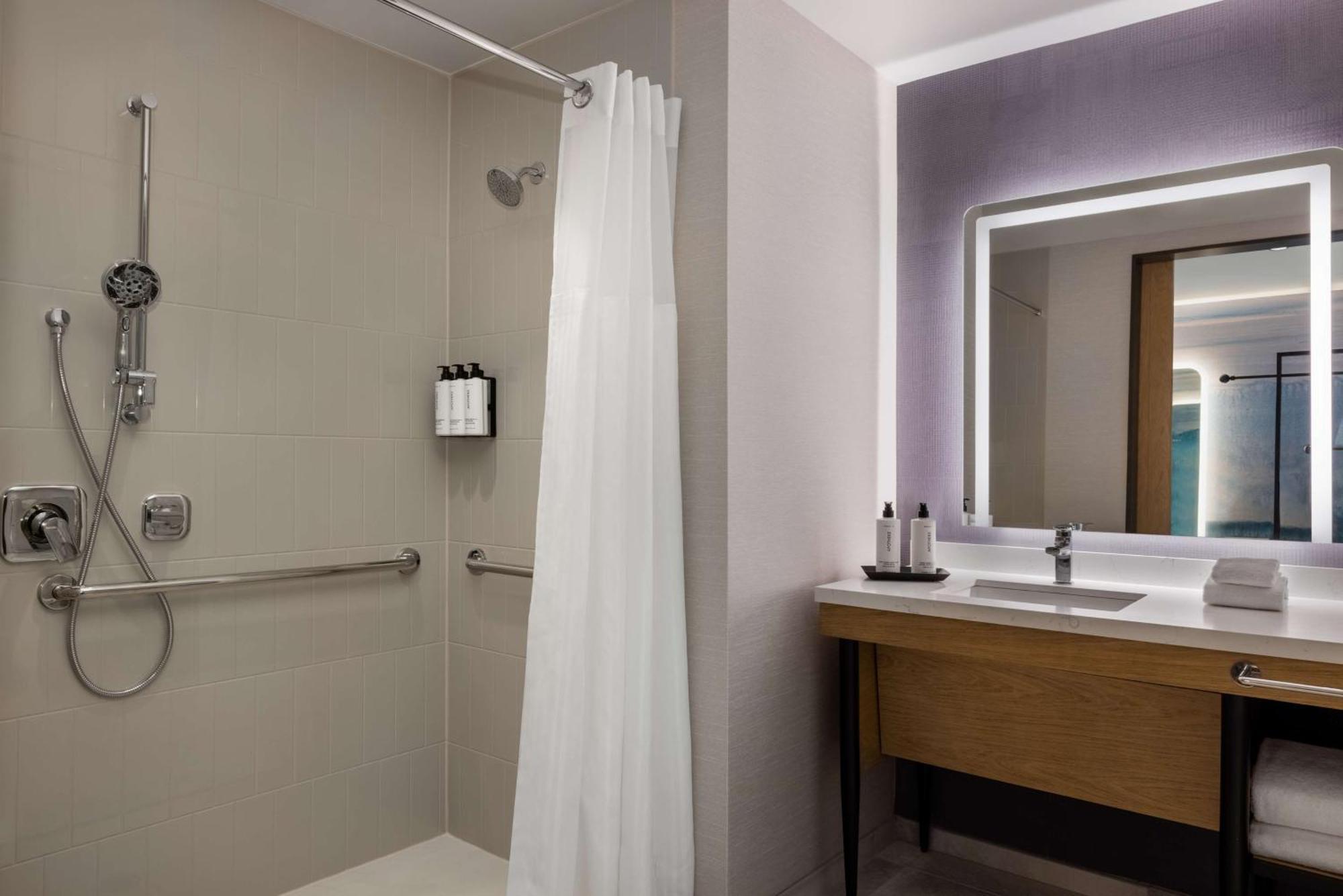 Tempo By Hilton Louisville Downtown Nulu Екстер'єр фото