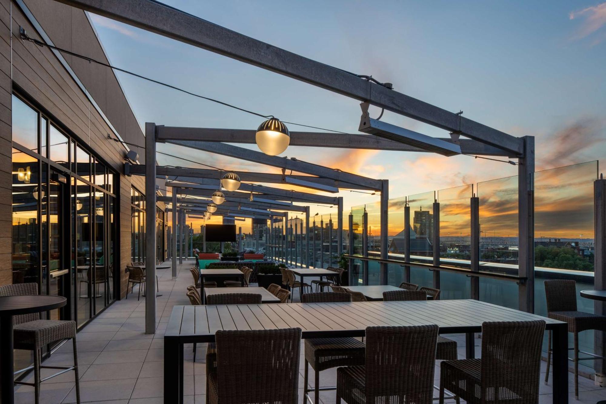Tempo By Hilton Louisville Downtown Nulu Екстер'єр фото